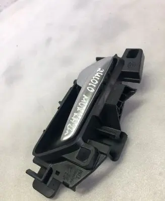 Opel Mokka B Front door interior handle 98201552w