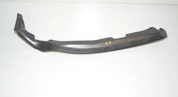 BMW 2 F46 Rubber seal front door (on door) 7298832 51767298832 51764816252