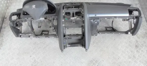 Peugeot 407 Dashboard