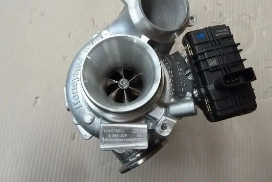 BMW X3 F25 Turbo 835109-5009