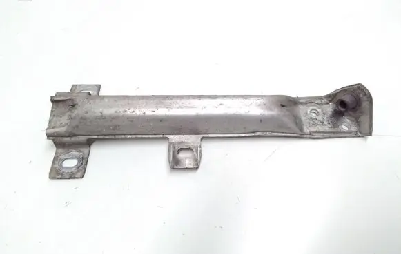 BMW 5 GT F07 Radiator support slam panel bracket 7158894