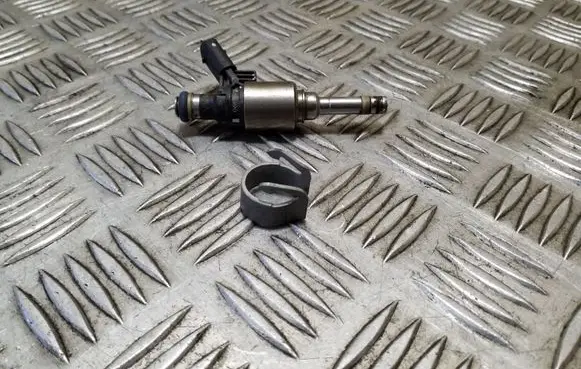 Audi Q5 SQ5 Fuel injector 06H906036G 0261500076 06J133036G