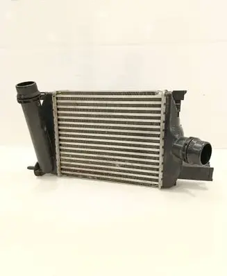 Renault Clio IV Intercooler radiator