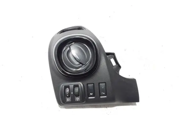 Opel Vivaro Panel trim 683112651R