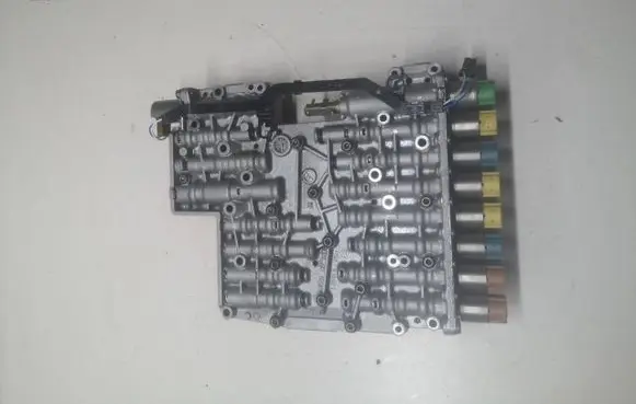BMW 7 F01 F02 F03 F04 Transmission gearbox valve body 1068128426 6989246 2207