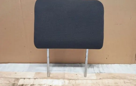 Opel Zafira B Rear seat headrest 