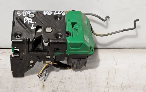 Volvo S80 Front door lock 8650548