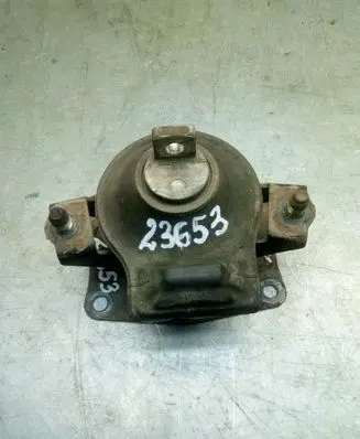 Honda Accord Engine mount bracket