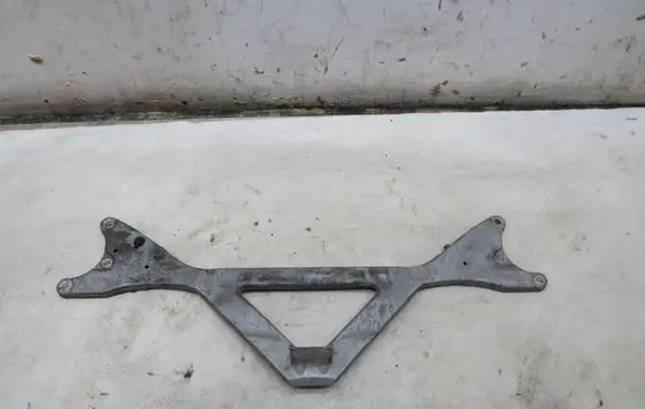 Audi A8 S8 D4 4H Front strut bar 4H0806151B