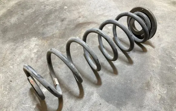 Volkswagen Golf VII Rear coil spring 5Q0511121