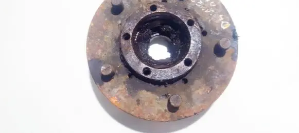 Land Rover Discovery Front wheel hub