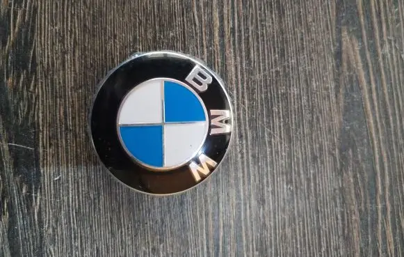 BMW 5 E60 E61 Original wheel cap 6850834