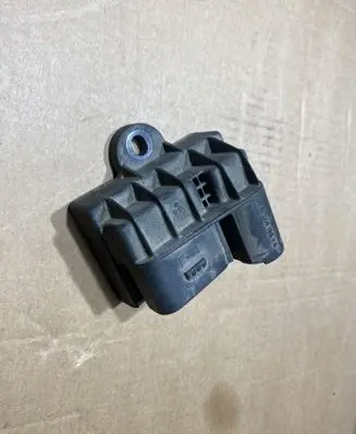 Mercedes-Benz Sprinter W906 Glow plug pre-heat relay A6519001300 6519001300 51799070D