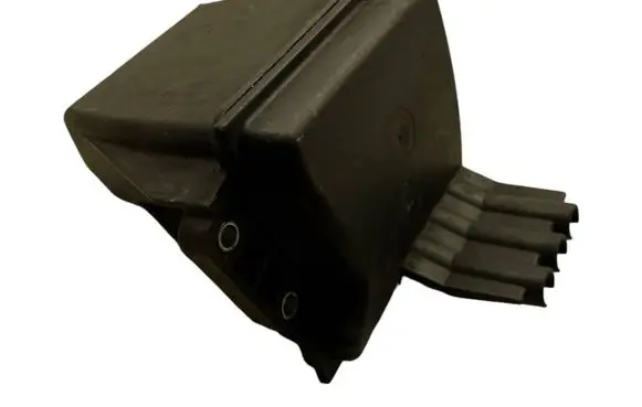 Vacuum air tank