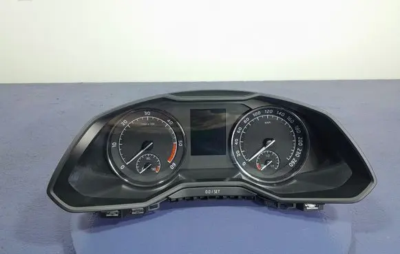 Skoda Superb B5 (3U) Speedometer (instrument cluster) 3V0920751C
