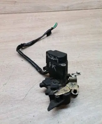 Mazda 626 Front door lock 1528007081