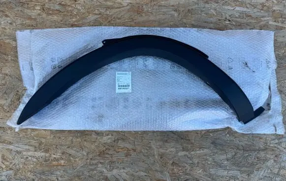 Iveco Daily 6th gen Front arch trim 5801762163 5801762327