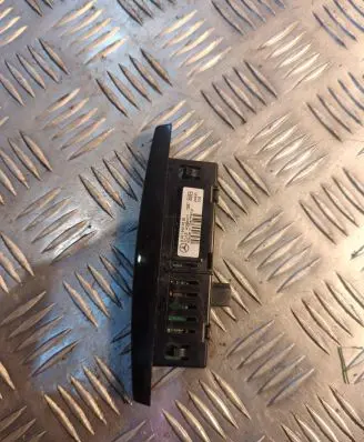 Mercedes-Benz C W204 Parking PDC sensor display screen A0015424623 402990001