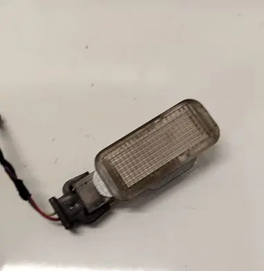 Skoda Octavia Mk2 (1Z) Other interior light 3B0947415 3B0947415B