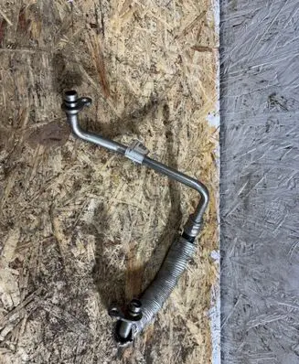 BMW X2 F39 Coolant pipe/hose 7648352