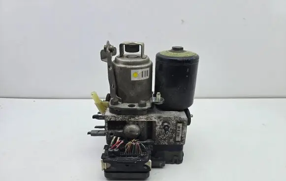 Toyota Prius (XW20) ABS Pump 4451047050 0D281161 5D160760