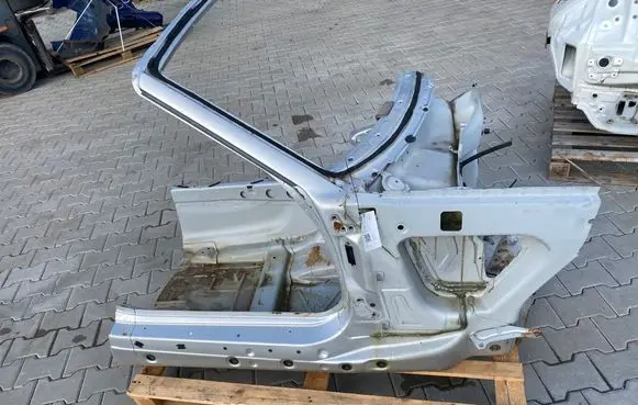 Front quarter panel