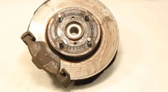 Toyota Yaris Front wheel hub spindle knuckle