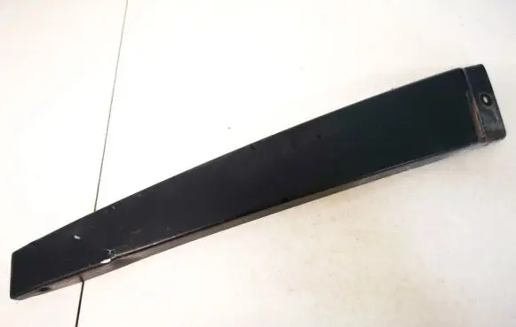 Front door glass trim molding