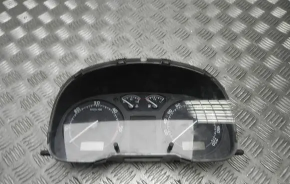 Skoda Octavia Mk1 (1U) Speedometer (instrument cluster) 1U0920811F