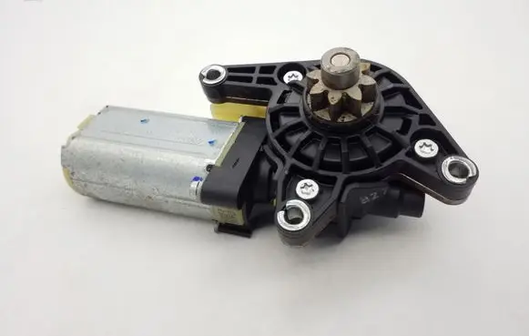 Ford Fusion II Seat adjustment motor 0390203047 B556W