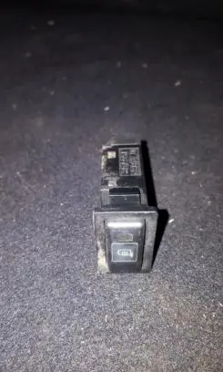 Nissan Primera Windscreen/window heater switch 156762