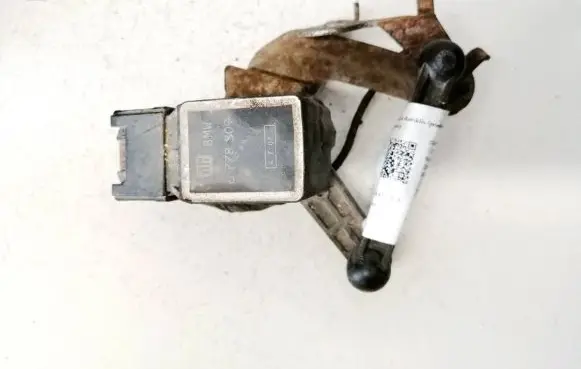 BMW 3 E90 E91 Front height sensor lever 6778809
