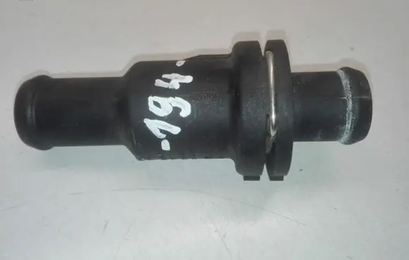 Thermostat/thermostat housing
