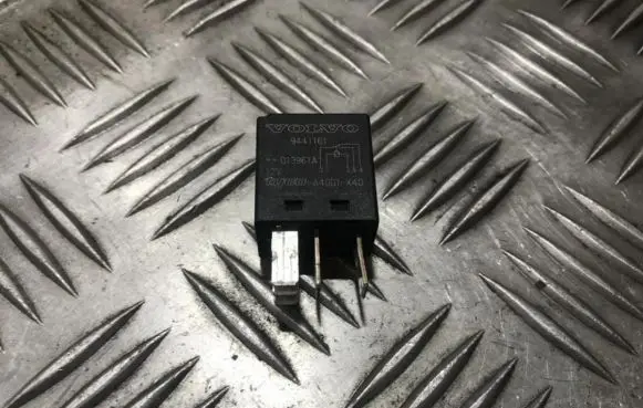 Volvo S80 Other relay 9441161 v23074