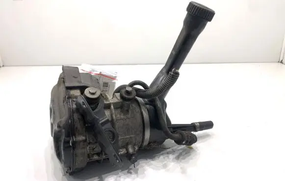 Citroen C4 Grand Picasso Power steering pump 9684040180