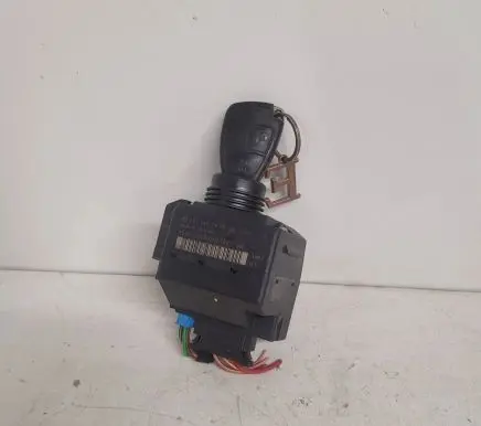 Mercedes-Benz E W211 Ignition lock 2115451408 3300220
