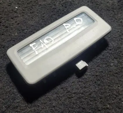 BMW 5 F10 F11 Front seat light 9163766 1117506