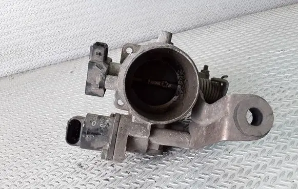 Renault Scenic I Throttle valve 7700861679H 7700972188