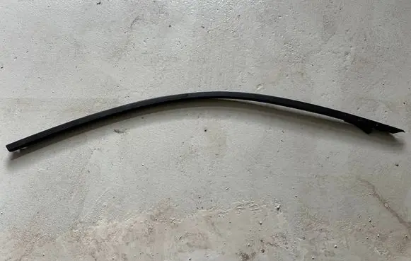 BMW 1 F20 F21 Front door glass trim molding