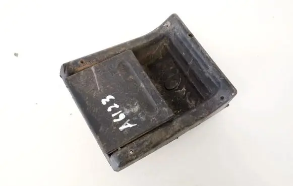 Rear door interior handle