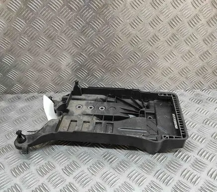 Volkswagen T-Cross Battery box tray 2Q0915331