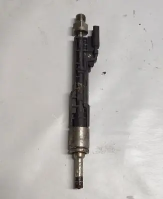 BMW 6 F12 F13 Fuel injector