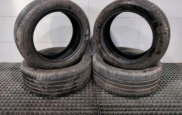 Mercedes-Benz C W205 R17 summer tire 