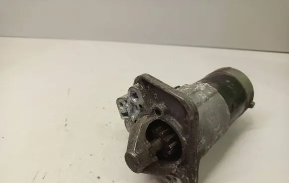 Nissan Juke I F15 Starter motor 8200584675 M000T87881