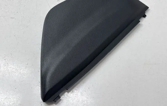 Nissan Rogue Dashboard side end trim 684986RR0A 684T16RR0A