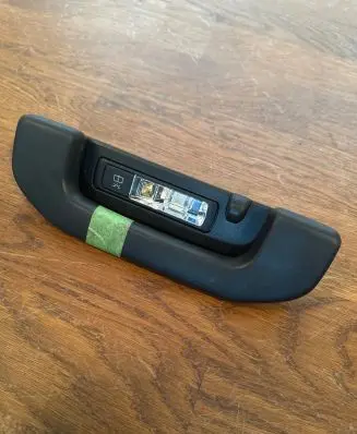 Mercedes-Benz GLC X253 C253 Rear interior roof grab handle A0009069005