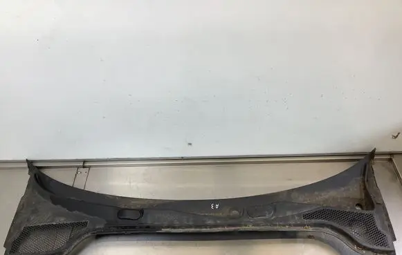 Audi A3 S3 8P Wiper trim 8P1819415C