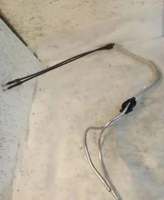 Seat Arona Handbrake/parking brake wiring cable 2q0609721