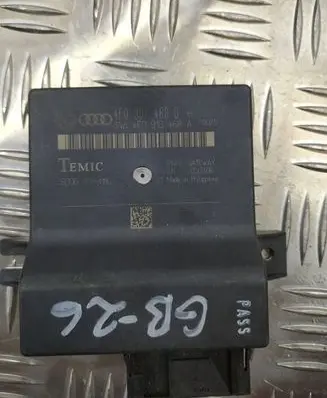 Audi A6 S6 C6 4F Gateway control module 4F0907468D