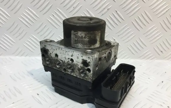 Nissan X-Trail T30 ABS Pump 47660 EQ02A
